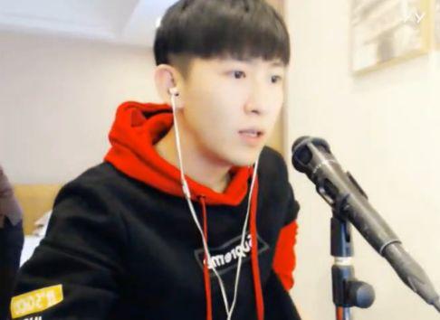 男直播间爆料娱乐圈,幕后真相大曝光 第2张 男直播间爆料娱乐圈,幕后真相大曝光 第2张